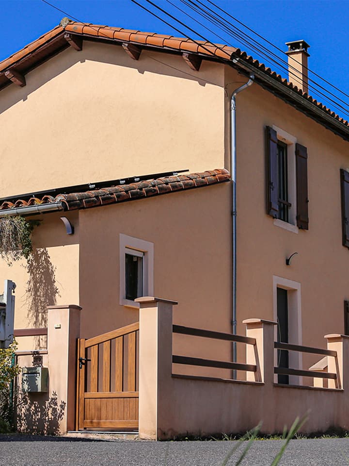 Ravalement de façace, nettoyage de toiture à Savignac Saint-Affrique 