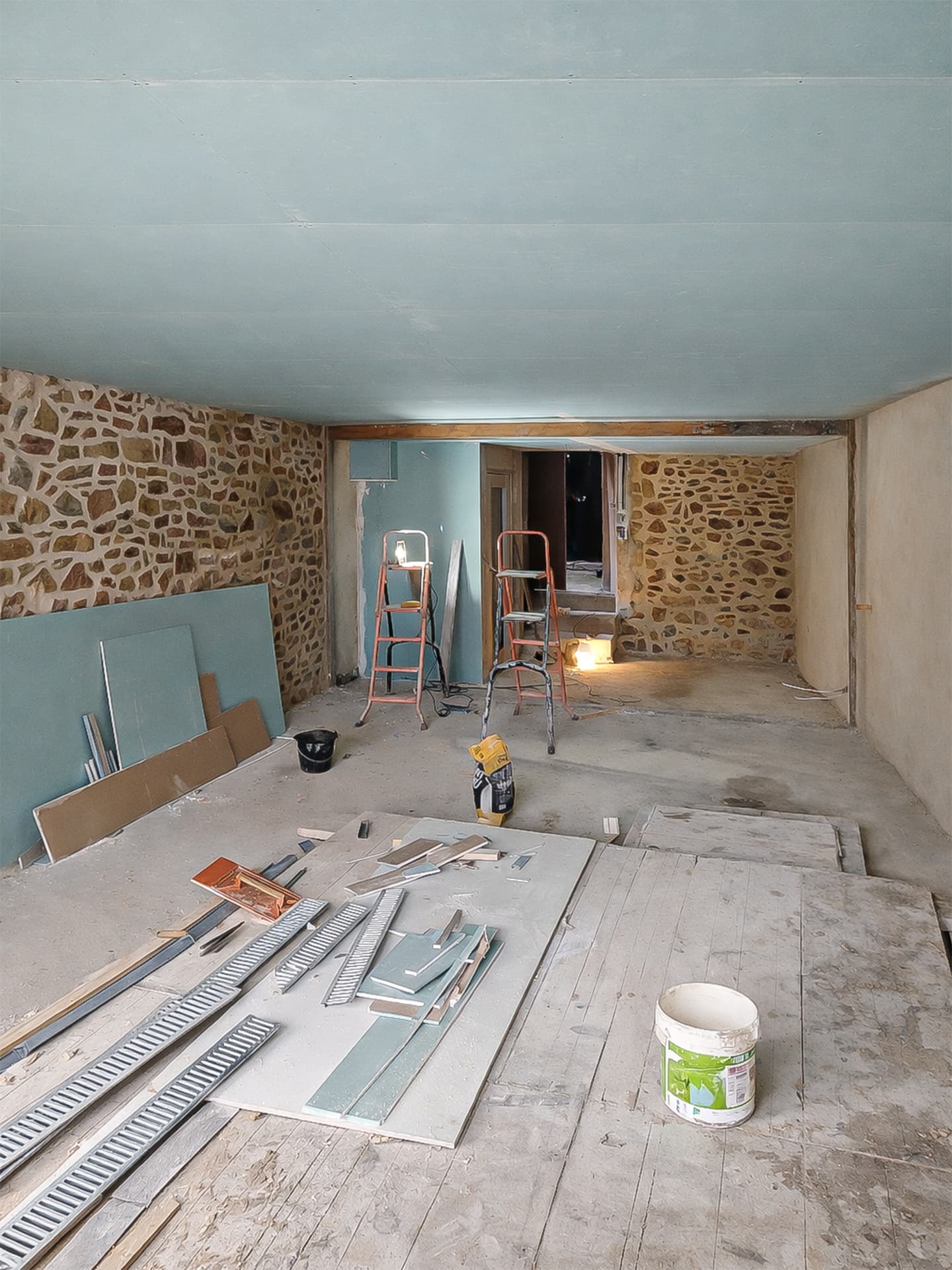 aménagement intérieur - faux plafonds en BA-13 hydrofuge