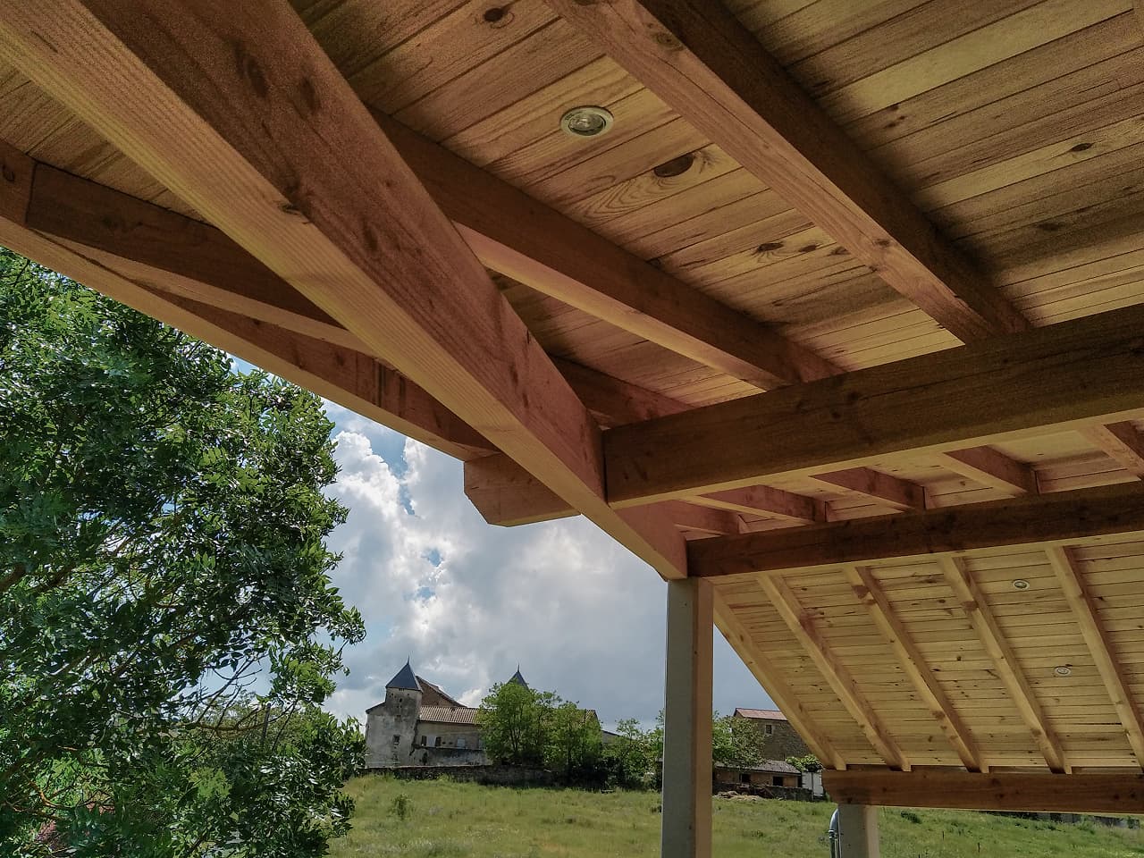création charpente traditionnelle